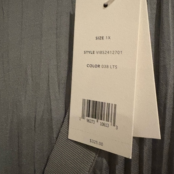 Vince Crushed satin blouse size 1x NWT - Picture 4 of 5